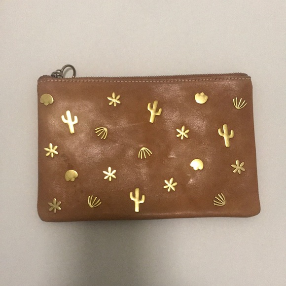 Madewell Handbags - Madewell leather pouch wallet